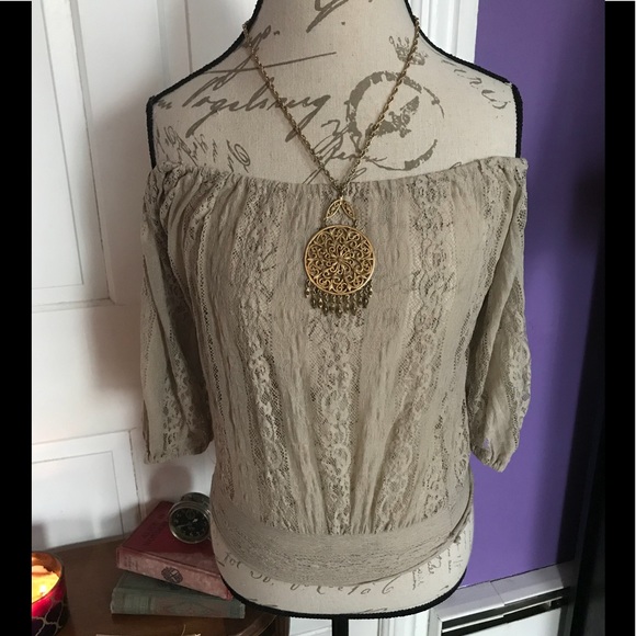 Boho off the shoulder lace top - Picture 1 of 3